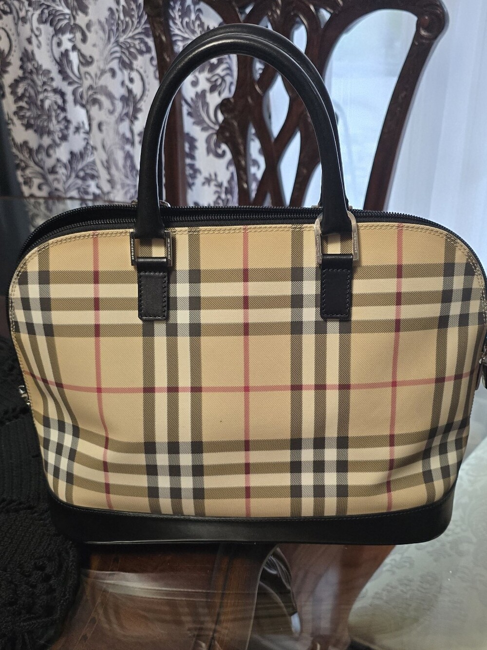 EUC Y2K Vintage Burberry Nova Check Dome Satchel